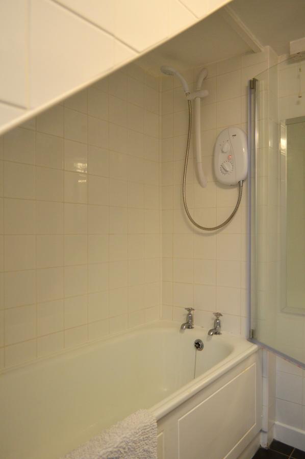 Central 1 Bedroom Apartment Sleeps 2 Edinburgh Buitenkant foto